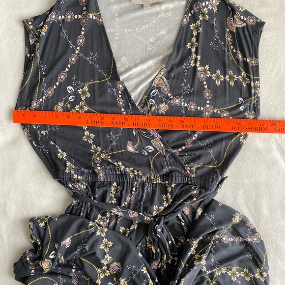 LOFT PLUS 14 Flower Chain Faux Wrap Maxi Summer Dress Gray Floral V-neck Office - Picture 7 of 10